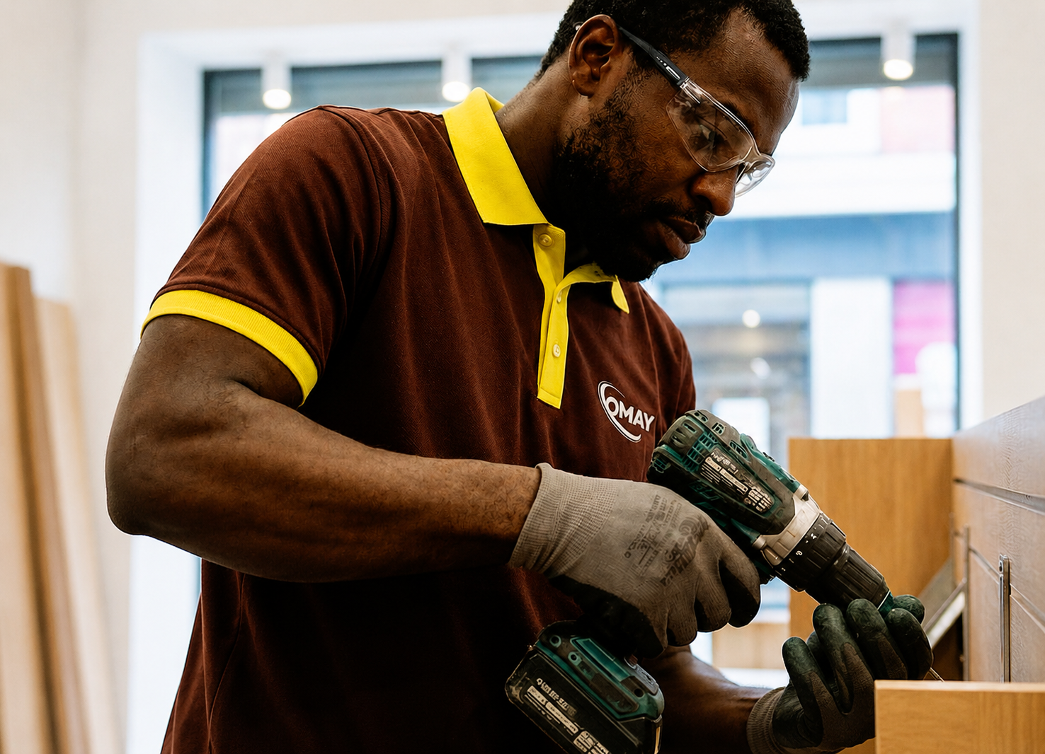 Omay craftsman at work